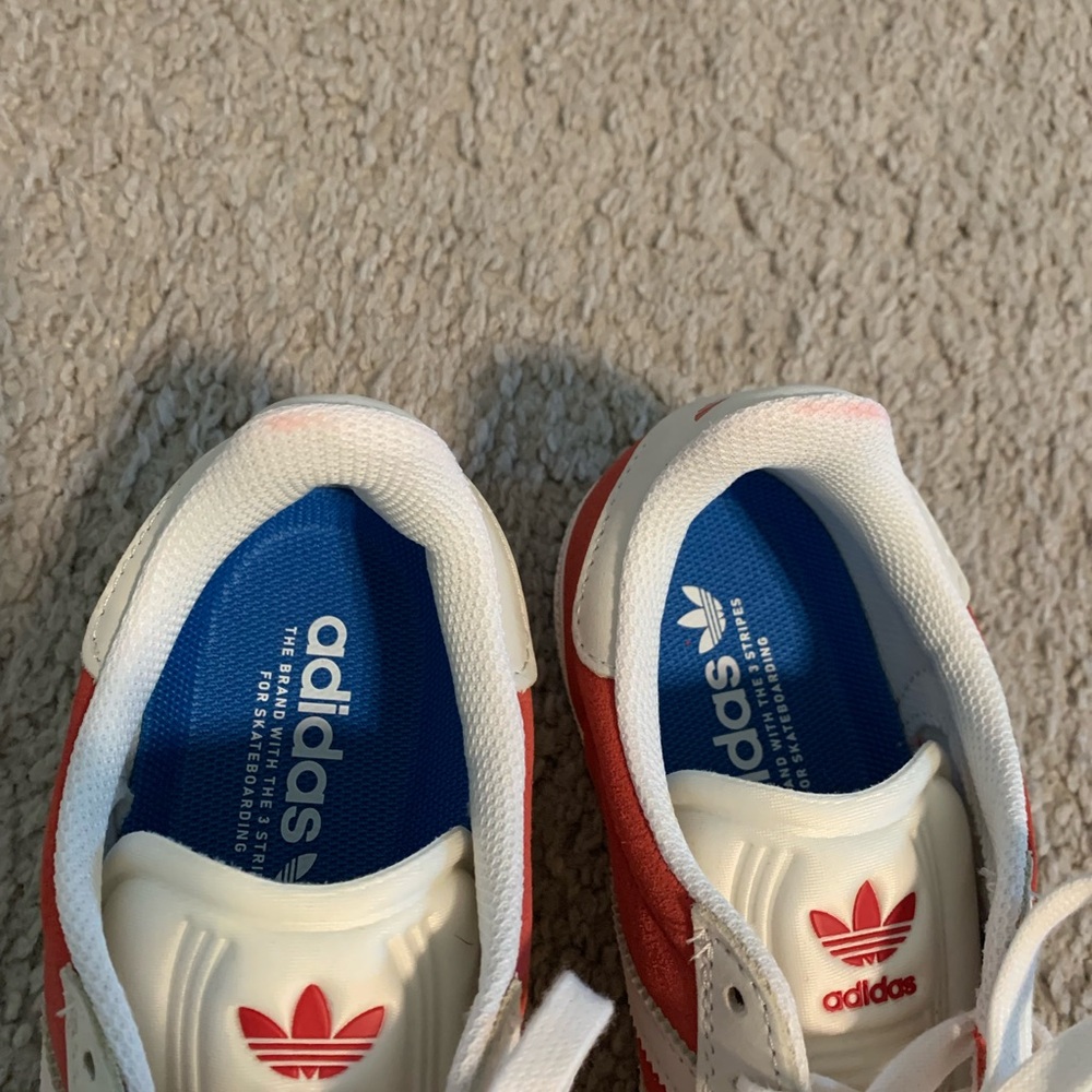 Classic Unisex Adidas Gazelle ADV sneakers. - Picture 8 of 11
